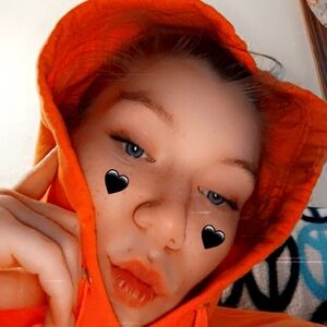 Meet your Posher, Hailey